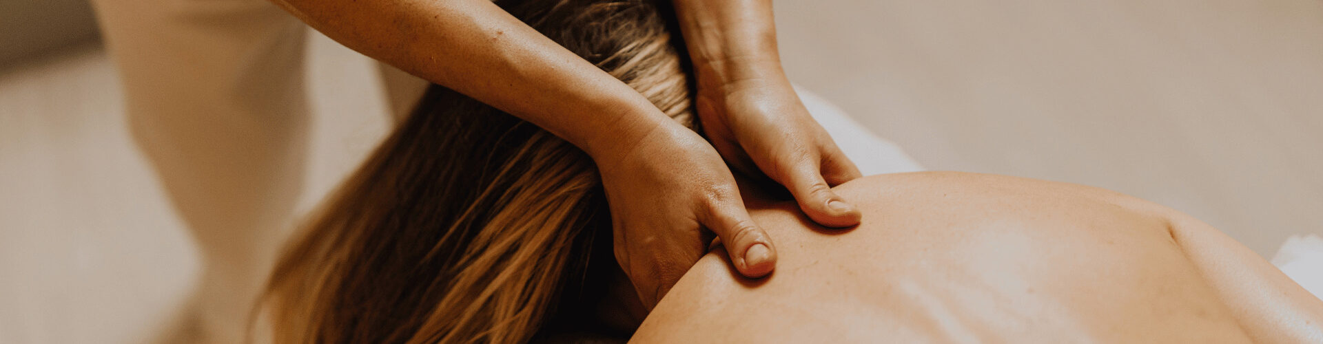 Massage dans la Tiny Spa